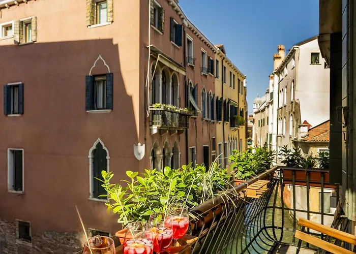 Apartman The Yacht House Canal View