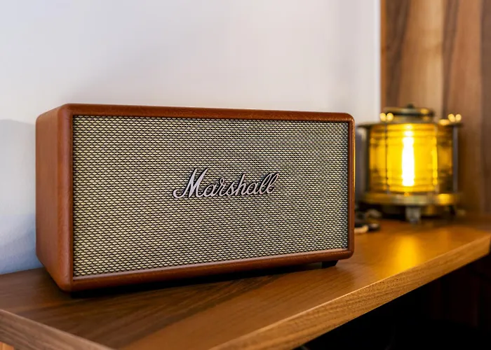 The Yacht House Canal View * Velence