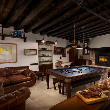 The Yacht House Canal View Apartamento
